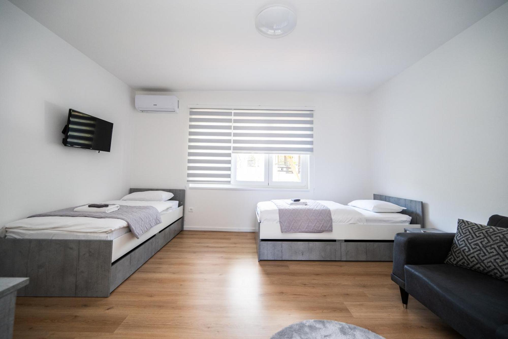 Bright 2Bdr Apartment With Balcony - Free Parking Sarajevo Luaran gambar