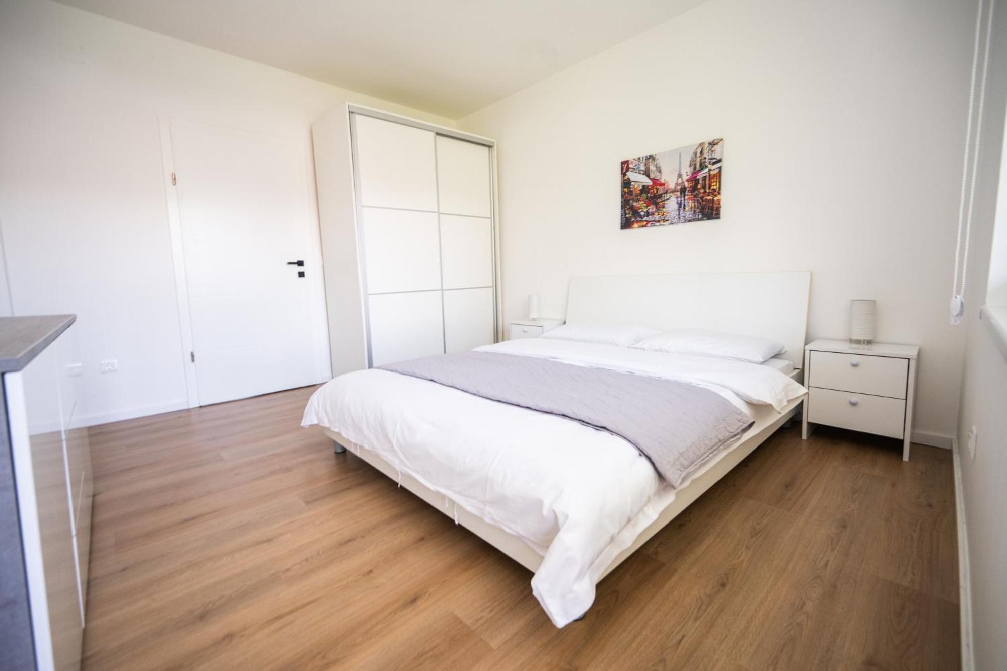 Bright 2Bdr Apartment With Balcony - Free Parking Sarajevo Luaran gambar